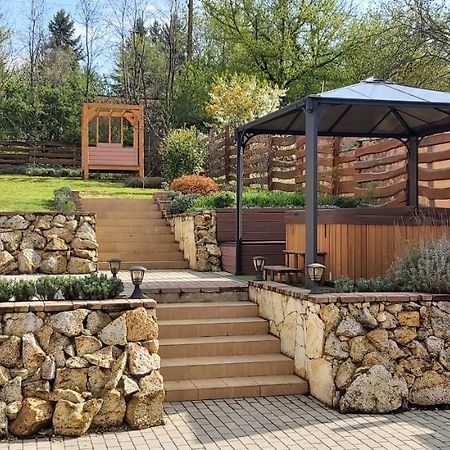 Paradise Apartmanház Eger Bagian luar foto