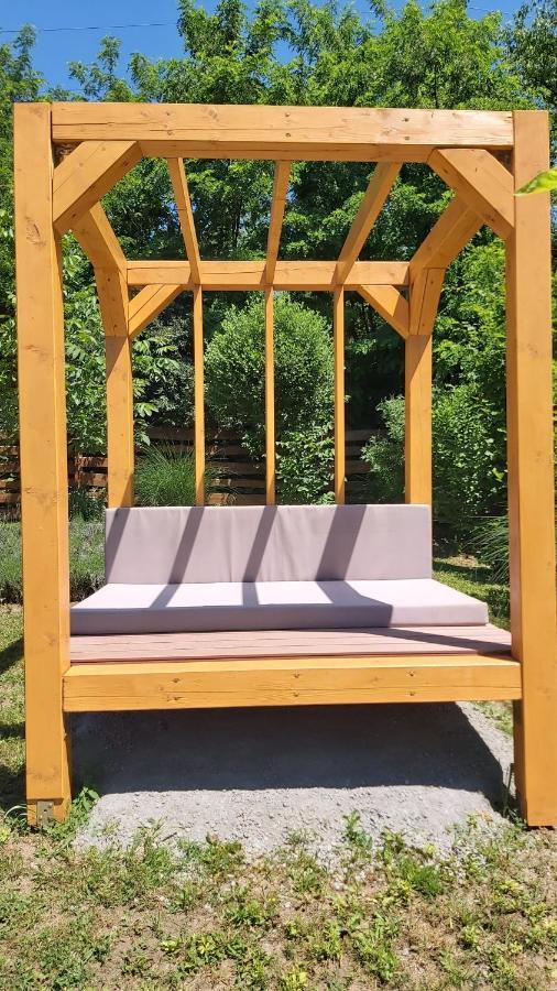 Paradise Apartmanház Eger Bagian luar foto