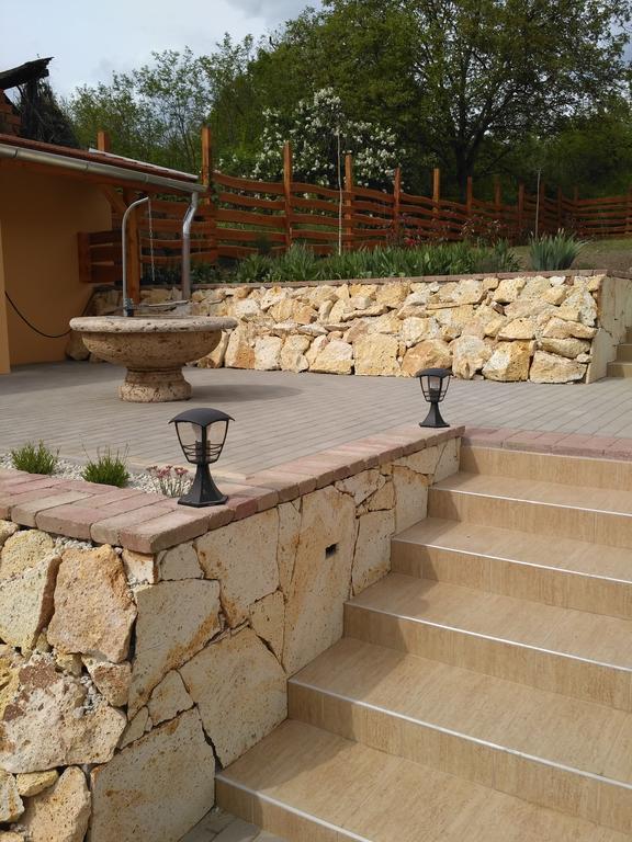Paradise Apartmanház Eger Bagian luar foto